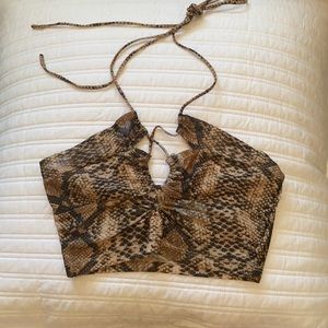 Snake-print cropped tie up top.